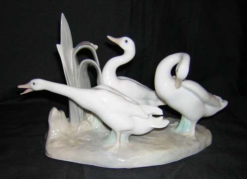 Lladro `Geese Group` #4549, Retired, 3 Ducks w/Snail on Reeds